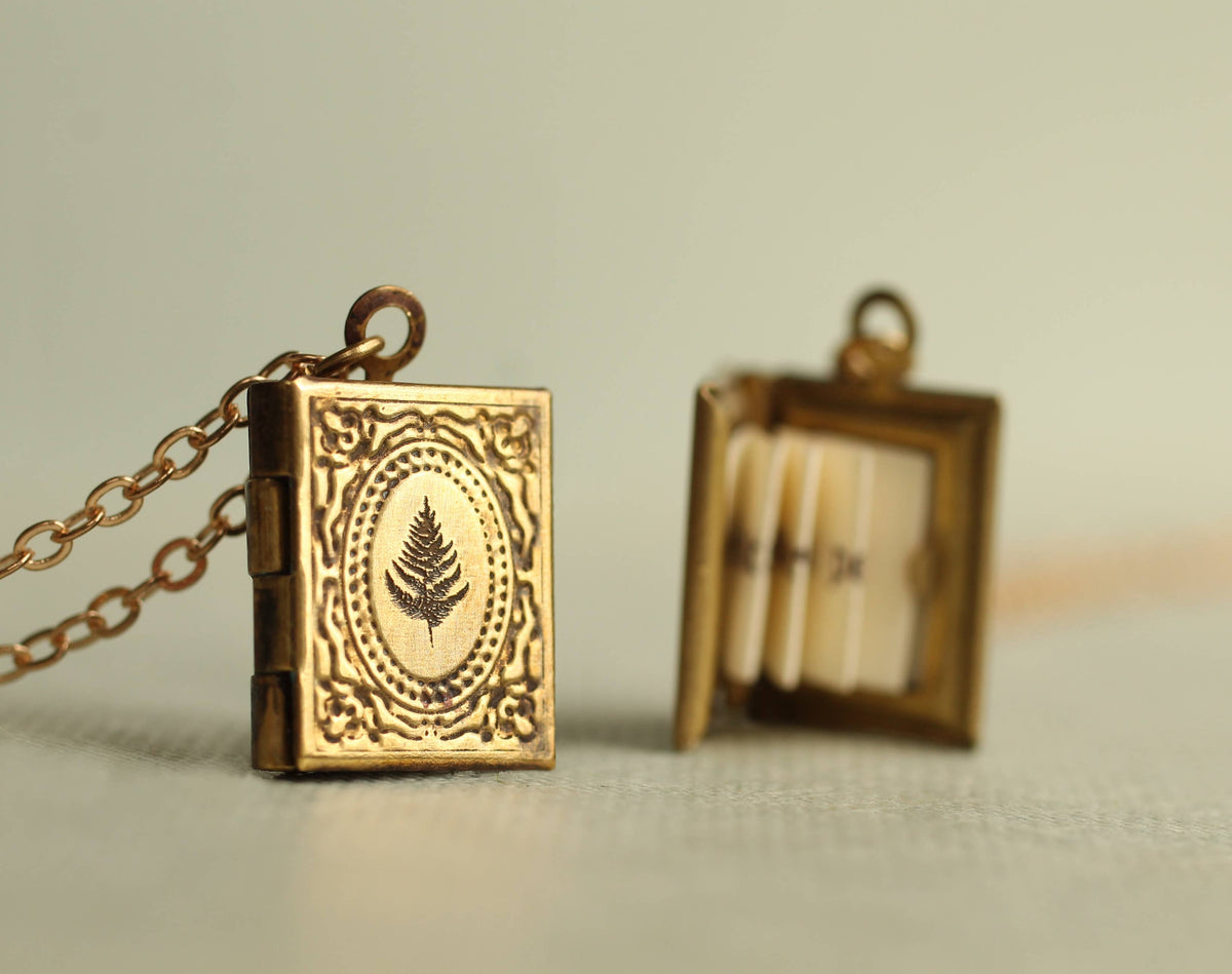 Collana Medaglione a libro | felce | Ottone | Vintage Style