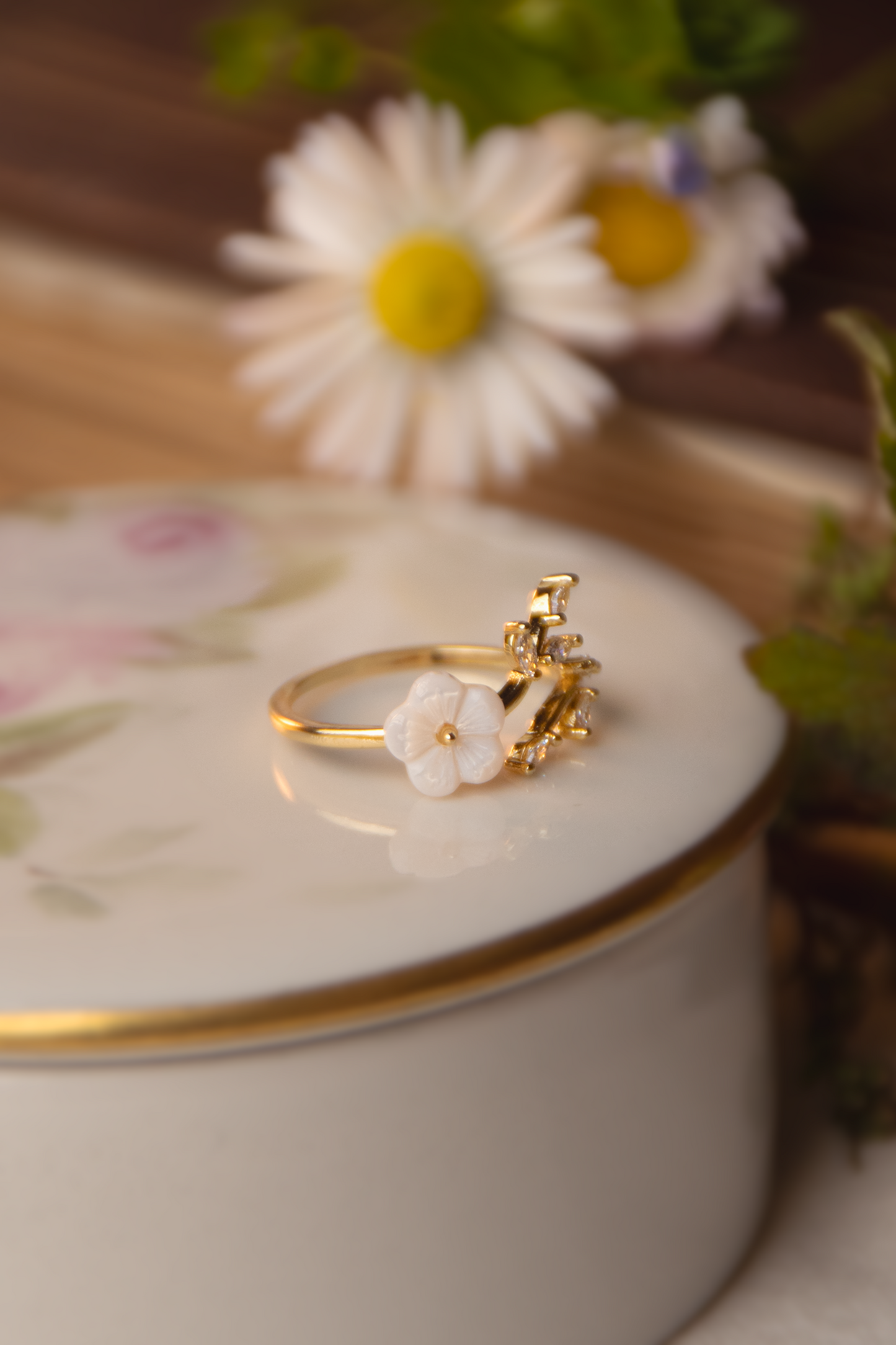 Anello Secret Garden | Foglie Zirconi | Fiore | Placcato oro