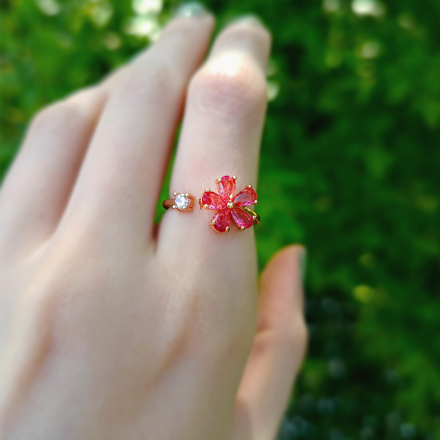 Anello Secret Garden | Petali Zirconi | Fiore Rosa | Placcato Oro Rosa