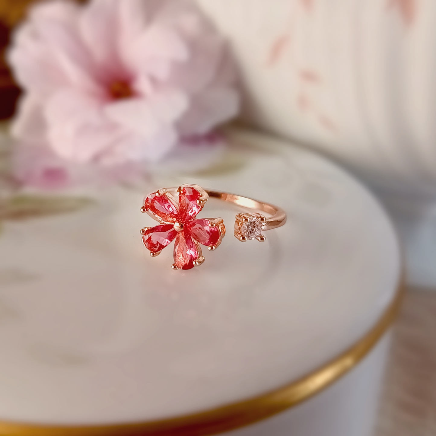 Anello Secret Garden | Petali Zirconi | Fiore Rosa | Placcato Oro Rosa