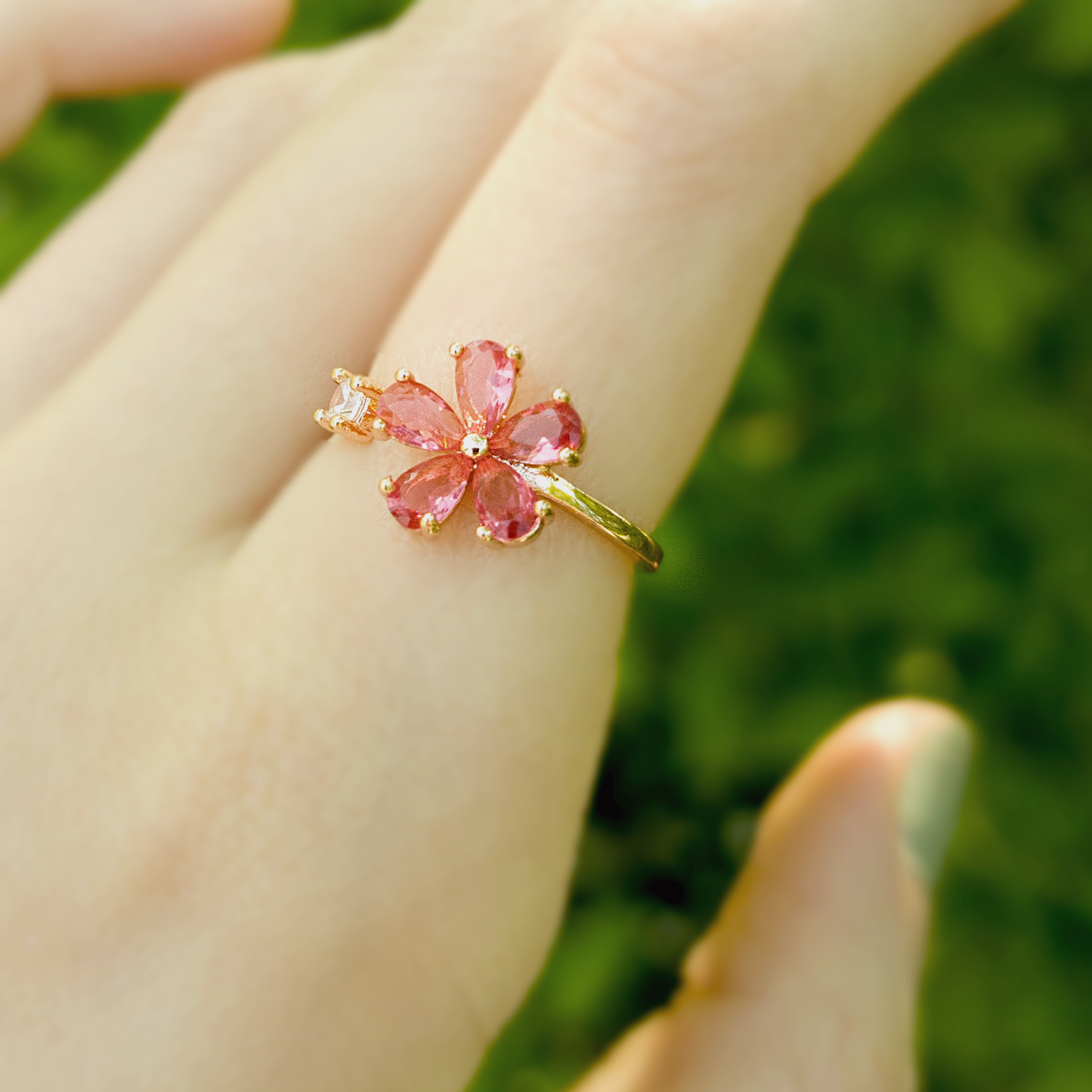 Anello Secret Garden | Petali Zirconi | Fiore Rosa | Placcato Oro Rosa