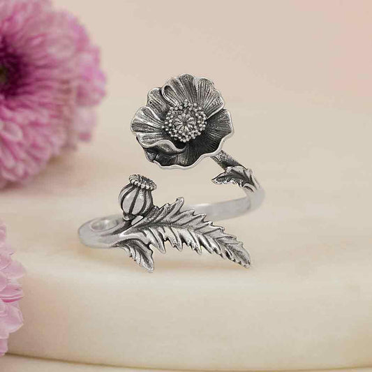 Anello botanico con fiore di papavero in argento sterling