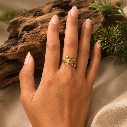 Anello Foglie Regolabile in Bronzo