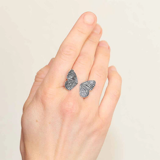Anello farfalla artigianale in argento sterling