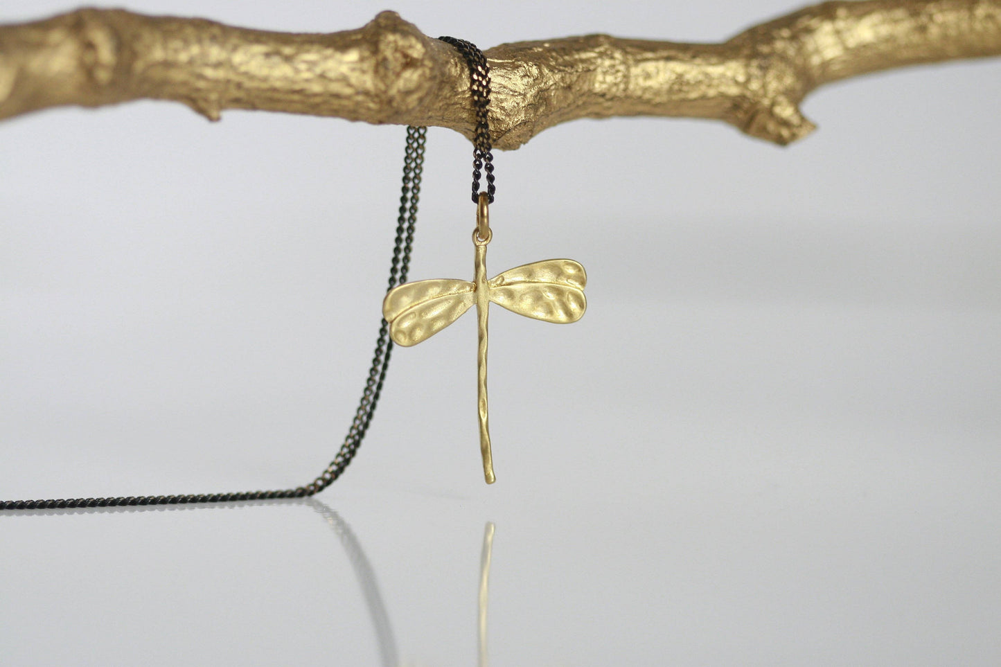 Collana Delicata con Ciondolo in Ottone | Libellula | Artigianale