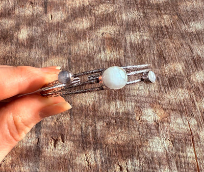 Bracciale in Ottone Martellato | Pietra di Luna | Regolabile | Artigianale