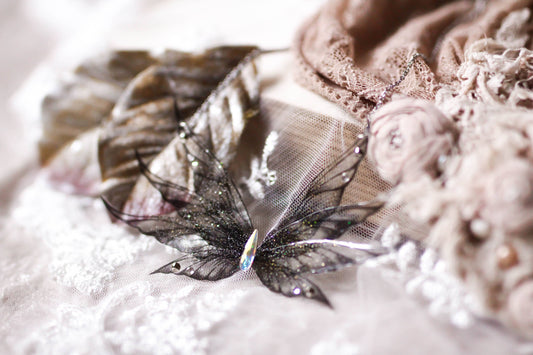 Morrighan's Ash |  Collana Ali di fata | Fatto a mano