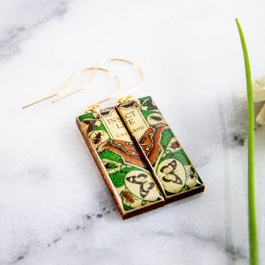 Orecchini rettangolari Libro "Insect Life" e falene | Stile Vintage