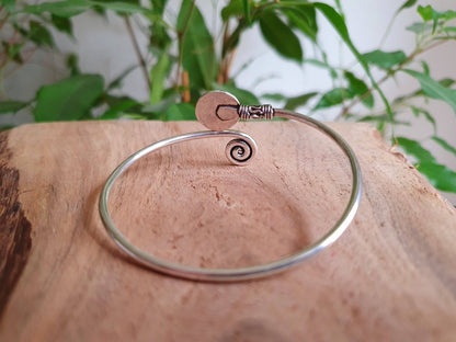 Bracciale placcato argento | pietra di luna blu | Ottone | Regolabile | Fatto a mano