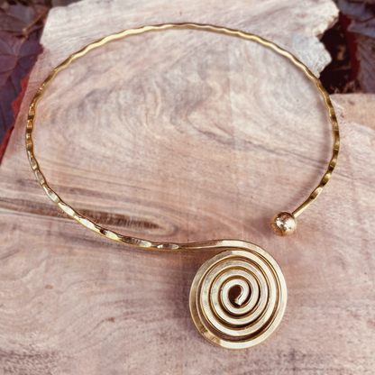 Collana girocollo in ottone | Ottone | Fatto a mano