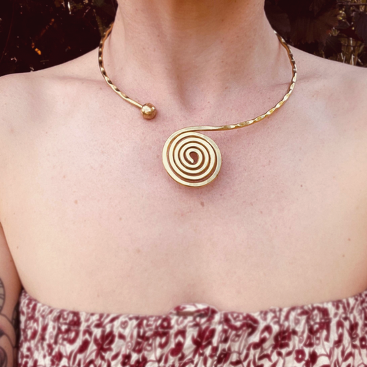 Collana girocollo in ottone | Ottone | Fatto a mano
