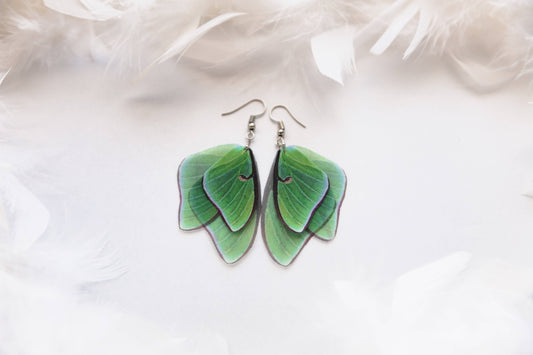Orecchini spagnoli a forma di falena lunare in stile boho