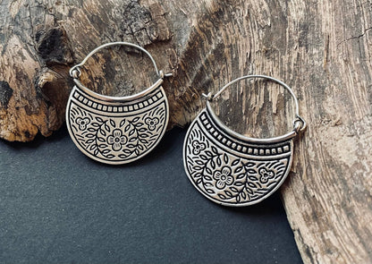 Orecchini in Argento | Incisioni floreali | Fatto a mano