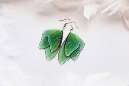 Orecchini spagnoli a forma di falena lunare in stile boho