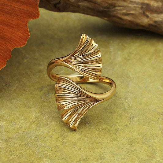 Anello con Foglia di Ginkgo  Regolabile in Bronzo