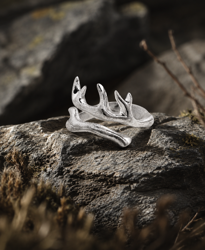 Anello SAKARA | Argento sterling artigianale con design a corna