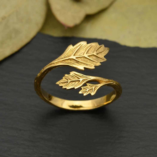 Anello botanico in bronzo ispirato alla natura