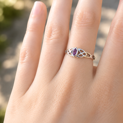 Anello celtico Triquetra in argento 925 con ametista naturale viola