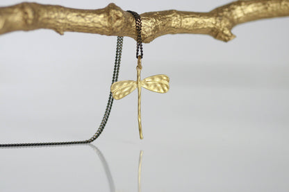 Collana Delicata con Ciondolo in Ottone | Libellula | Artigianale