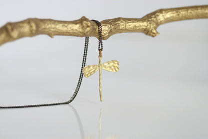 Collana Delicata con Ciondolo in Ottone | Libellula | Artigianale