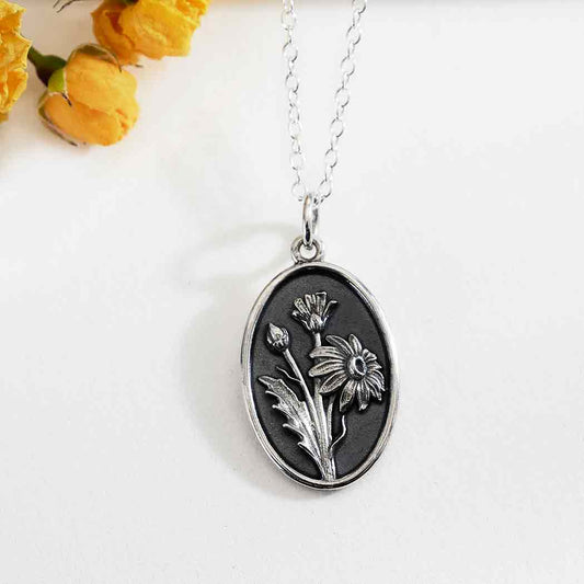 Collana margherita in argento, gioiello floreale simbolo di rinascita