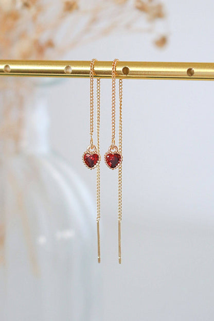 Darling | Orecchini Pendenti a Catena | Cuore in Zirconia Cubica Rossa | Placcati Oro 24K