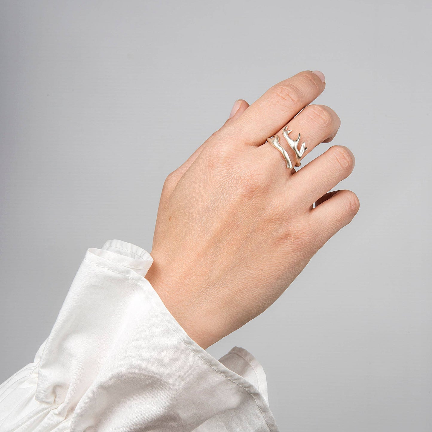 Anello SAKARA | Argento sterling artigianale con design a corna