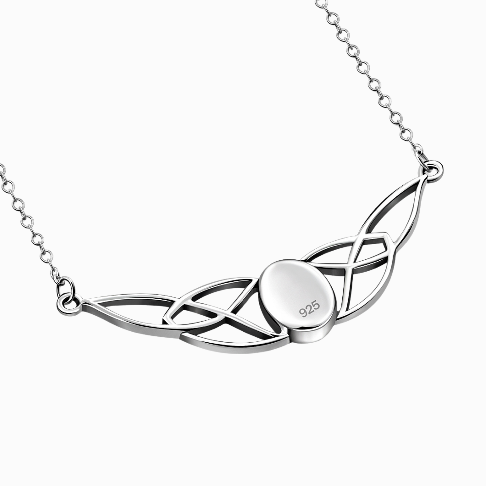 Dettaglio intreccio celtico collana in argento 925 con ametista