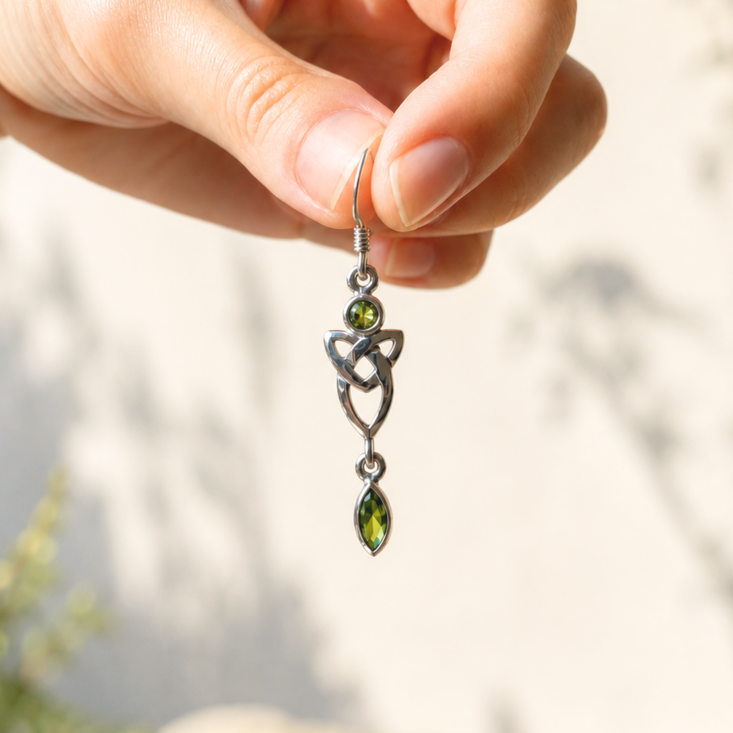 Orecchini pendenti Triquetra in argento sterling 925 stile elfico