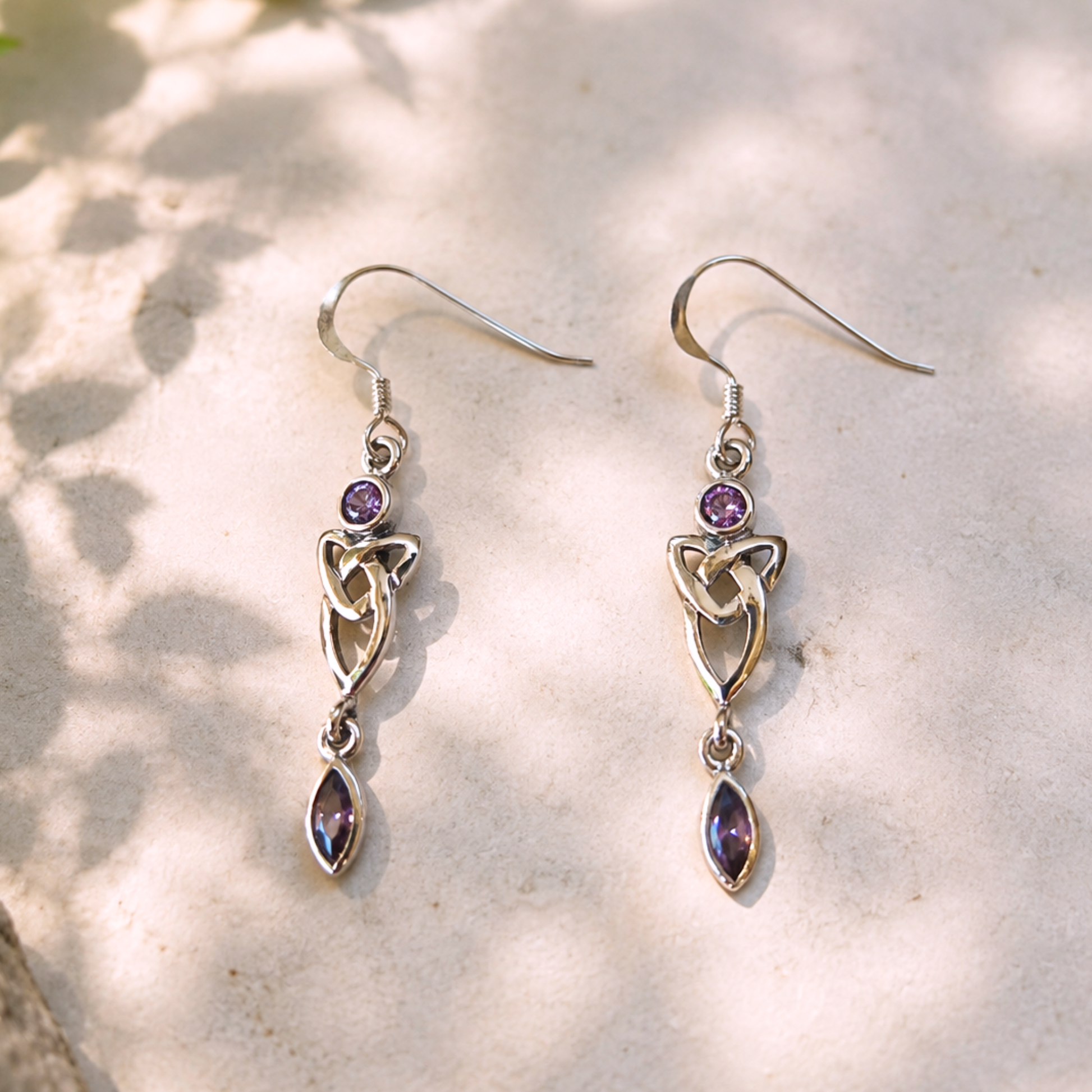 Orecchini pendenti Triquetra in argento sterling 925 stile elfico