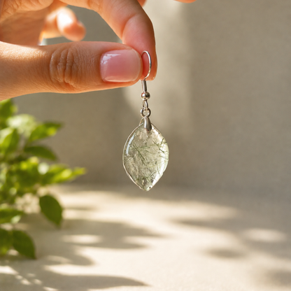 Orecchini Marquise in Quarzo con Inclusioni di Actinolite