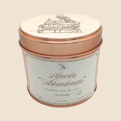 LIBRERIA ABBANDONATA | Candela profumata | Cera di soia | fragranza di Grasse