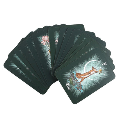 The Witch’s Familiar Runic | Carte Oracoli | Athene Noctua