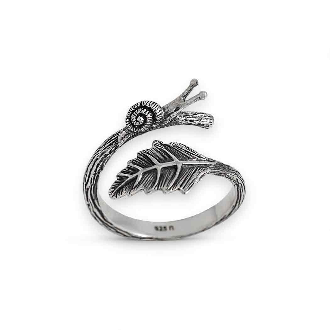 Anello regolabile con chiocciola e foglia
