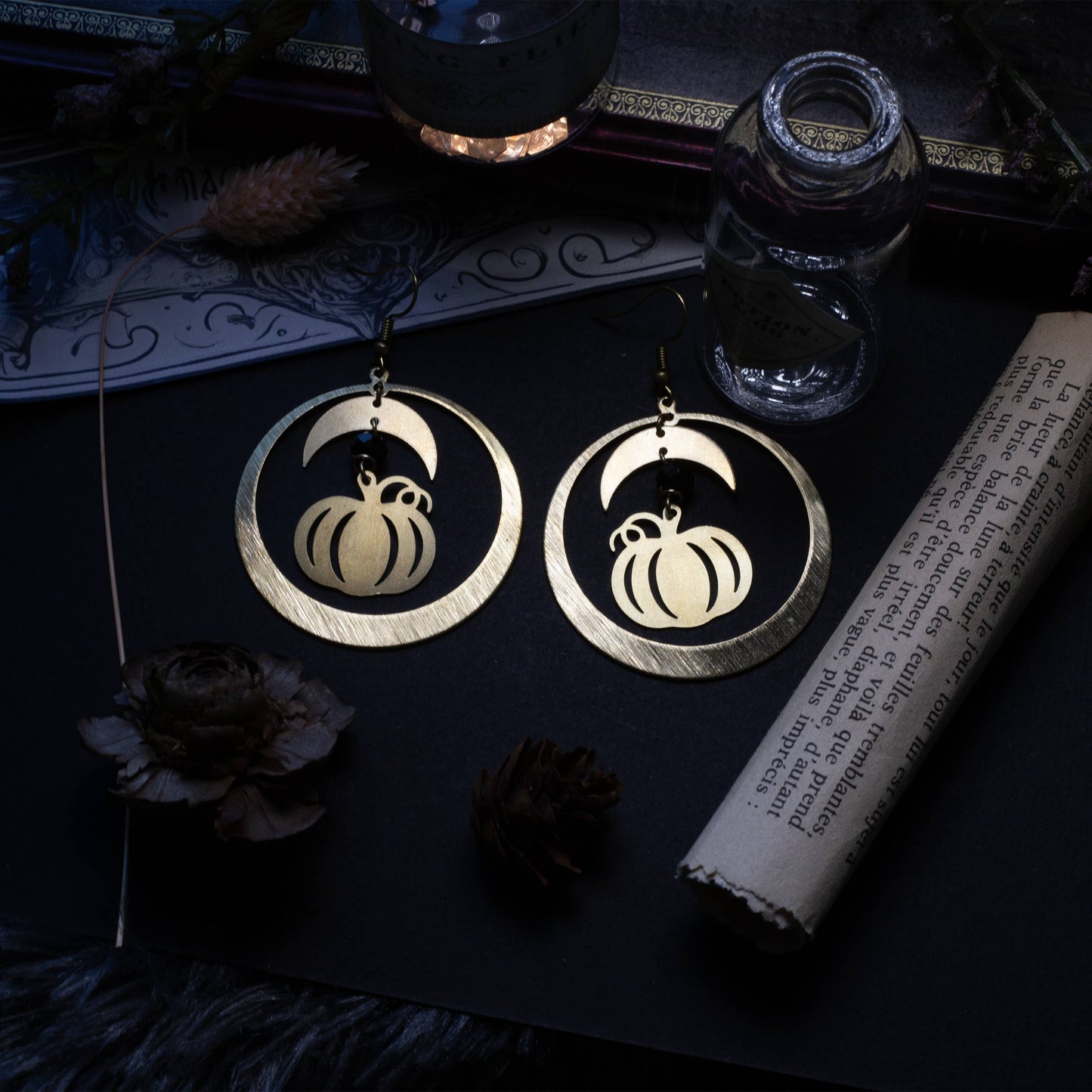 Pumpkin Magic | Orecchini a cerchio a forma di zucca | Halloween | ottone | Fatti a mano