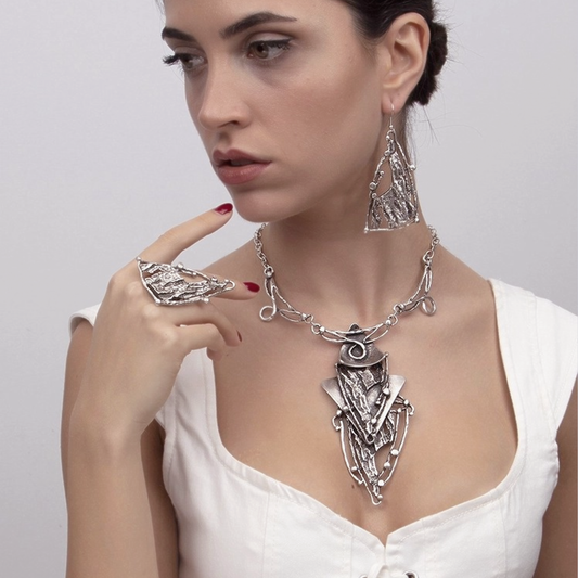 Wild Eclipse | Set collana orecchini e anello | placcati in argento