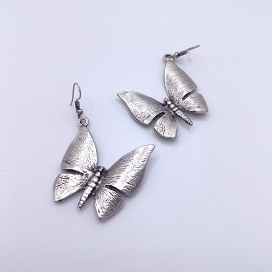 MoonWing | orecchini a farfalla | Ottone placcati in argento antico