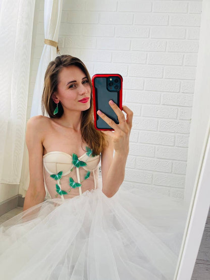 Orecchini con ali di fata verde smeraldo