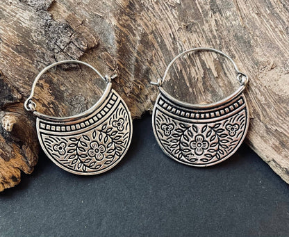 Orecchini in Argento | Incisioni floreali | Fatto a mano