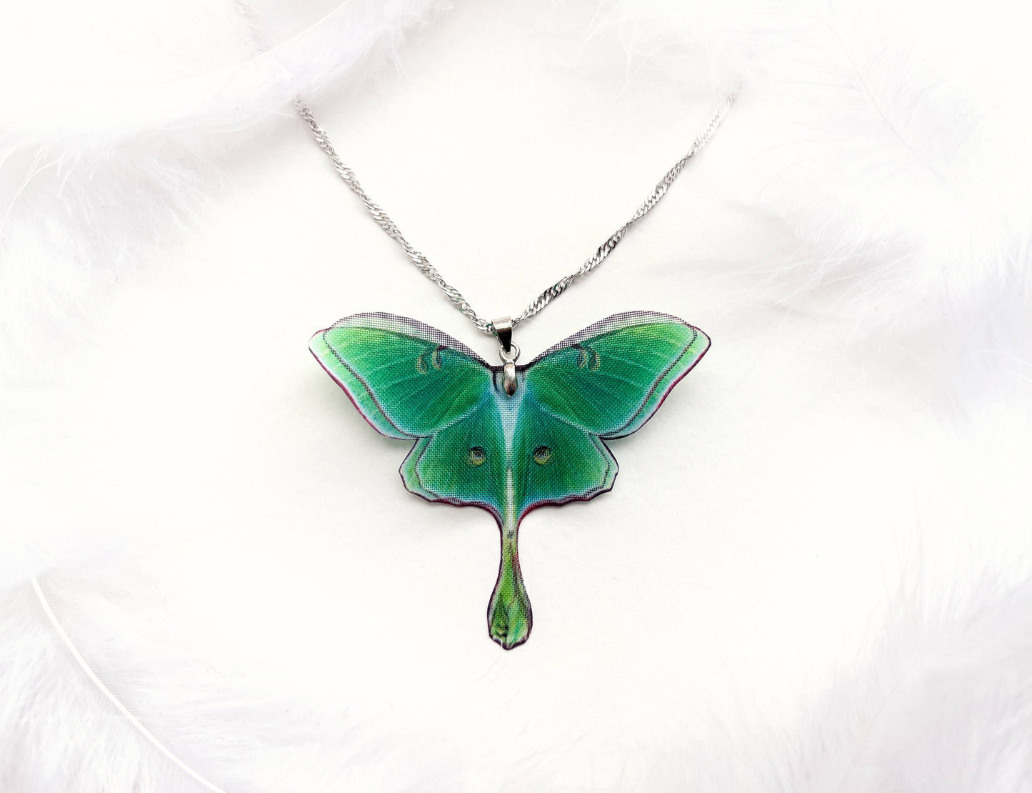 Ciondolo a forma di falena lunare verde fatto a mano, regalo perfetto