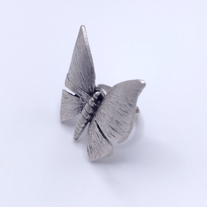 Moonwing | Anello a farfalla | Ottone placcato in argento antico