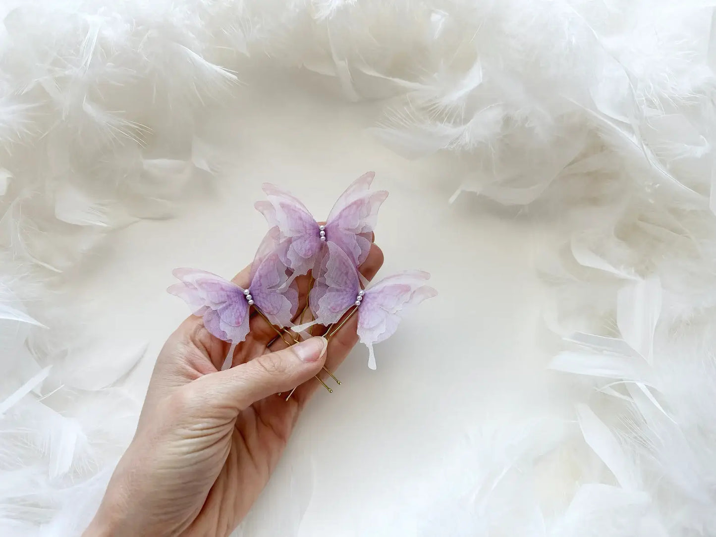 Set: «Flower Girl» di 3 forcine a forma di farfalla in organza di seta