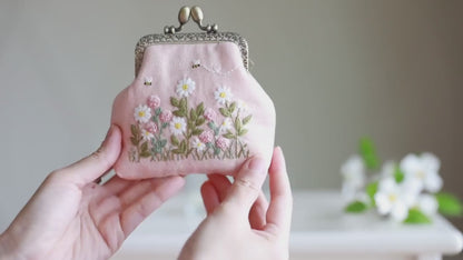 Portamonete con Chiusura a Scatto | Ricamato a Mano | Motivo Floreale | Rosa