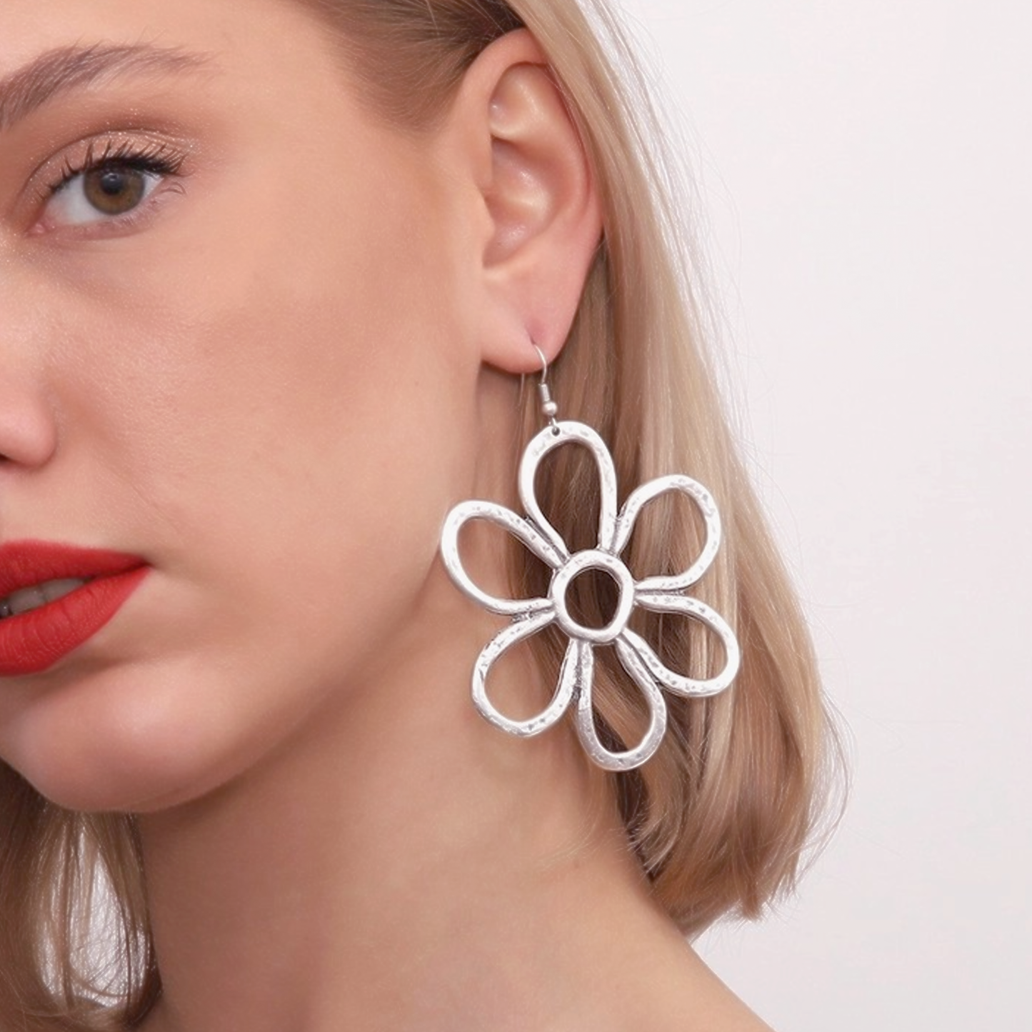 DaisyGirl | Orecchini margherita | zinco placcato in argento