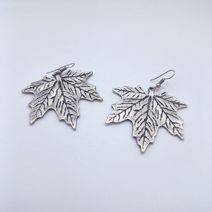 Orecchini Pendenti | Foglia acero | Placcati in Argento